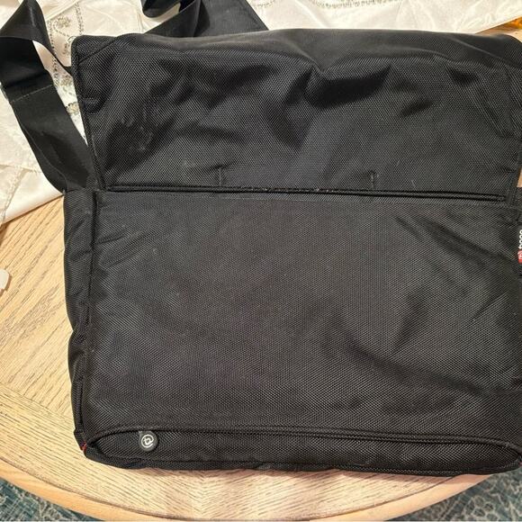 BOOQ Black and Red Laptop and Messenger Bag - Picture 2 of 8